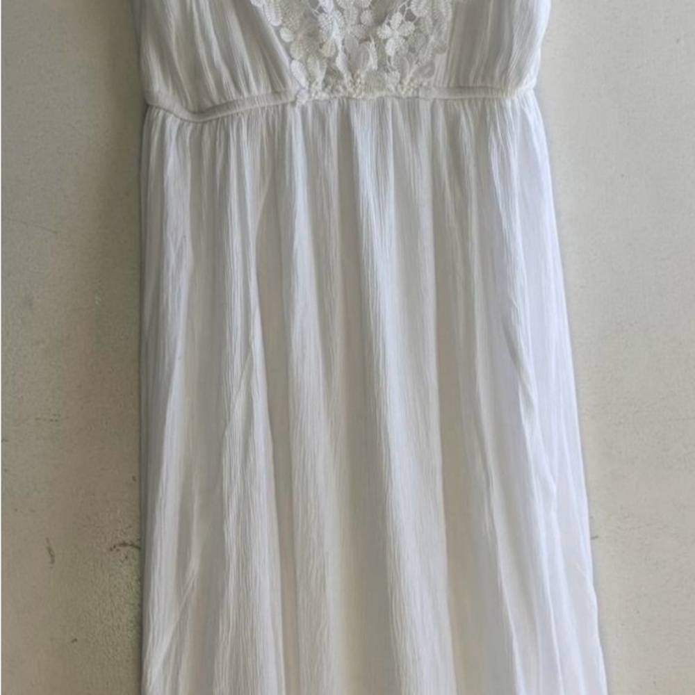 ONE WORLD White Floral Lace Top